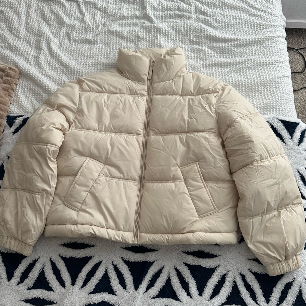 American Eagle Cropped Puff Jacket - image 1